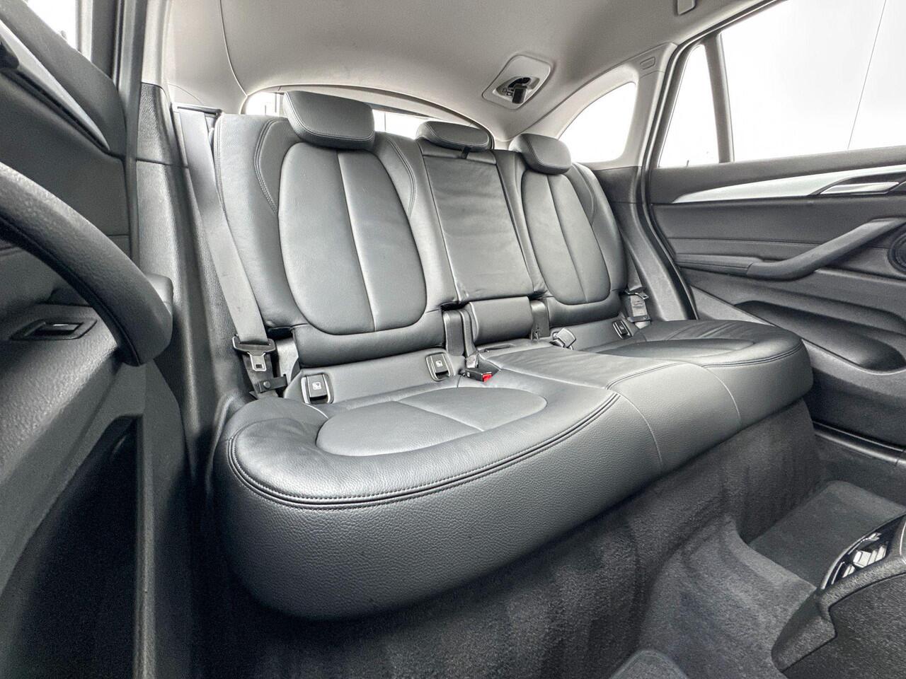 BMW X1 xDrive25e Head Up | Leder | Navigatie Plus | Selections