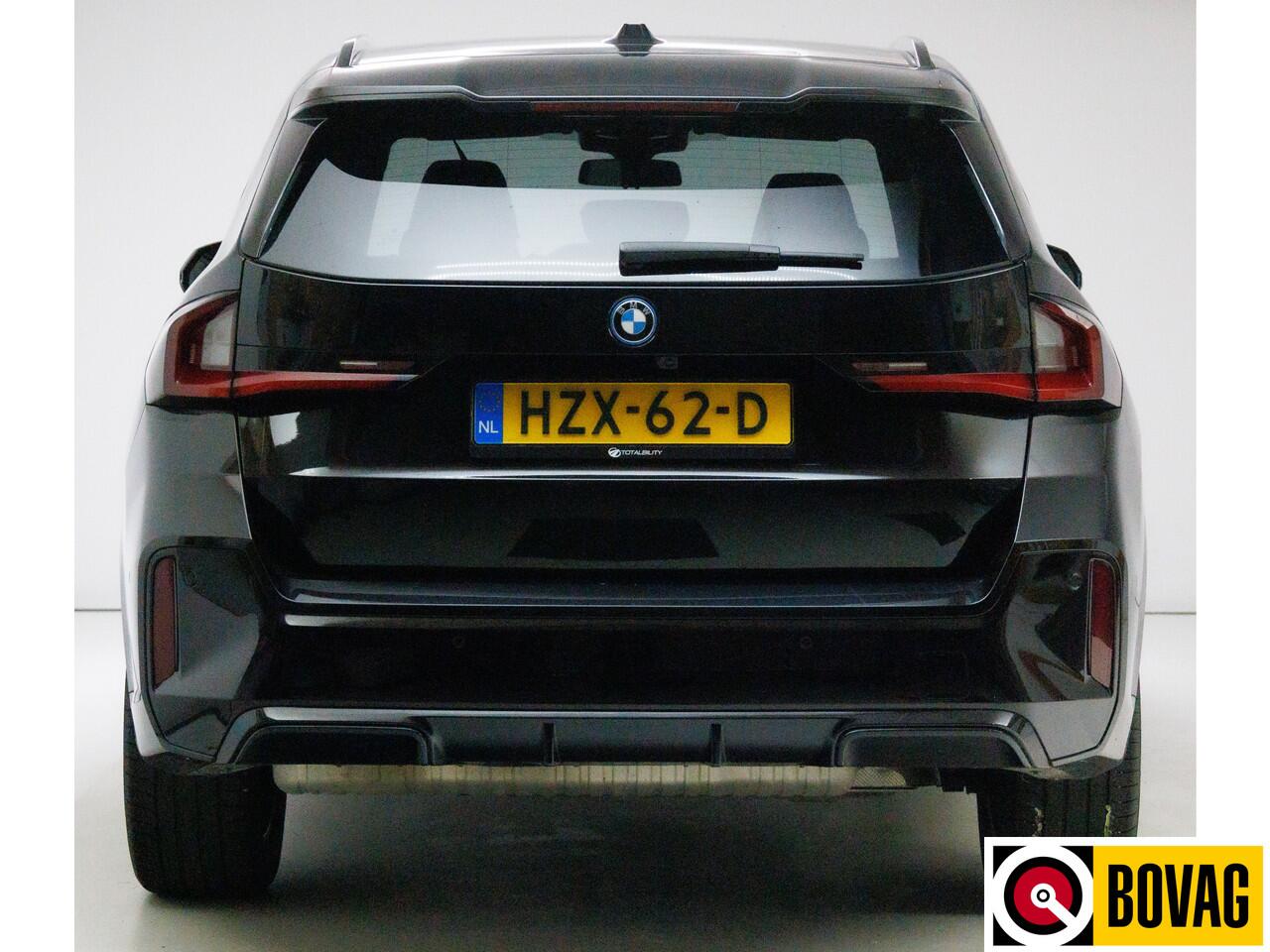 BMW X1 xDrive25e M-sport 245 PK | Stoelverwarming + massage | Stuurverwarming | Navigatie Keyless, Winterset, Elektrische achterklep, Privacy glas, App-connect, Cruise, Led