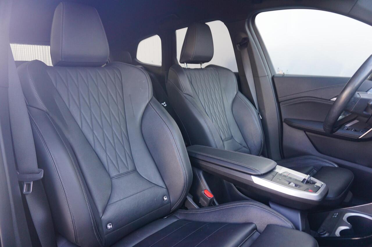 BMW X1 xDrive23i xLine | Trekhaak / 20 Inch / Elektrische Stoelverstelling met Memory / Comfort Access