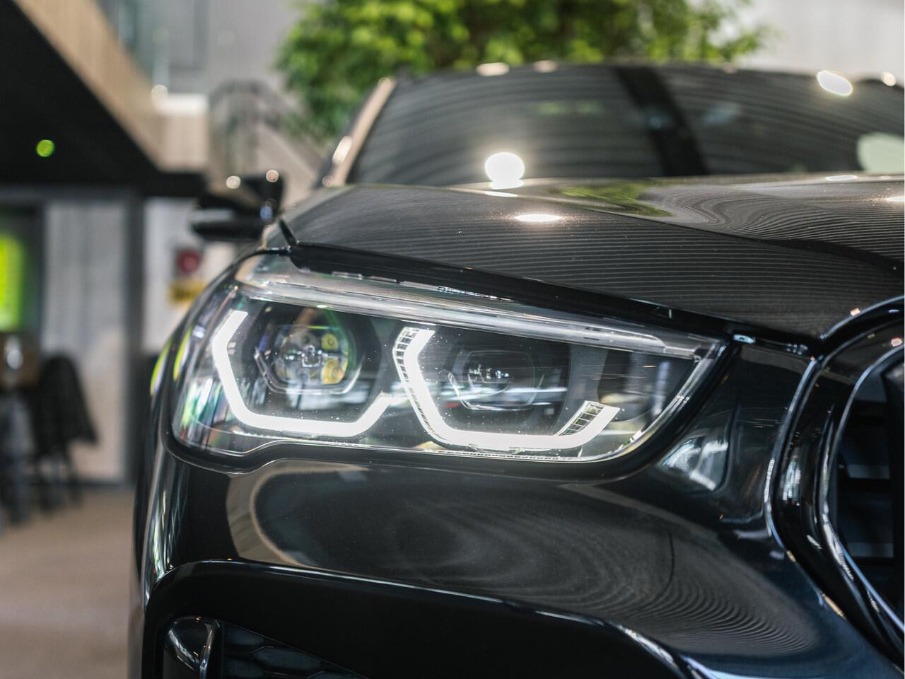 BMW X1 xDrive25e High Executive M-Sport | Panorama | Trekhaak | 19" | Camera |