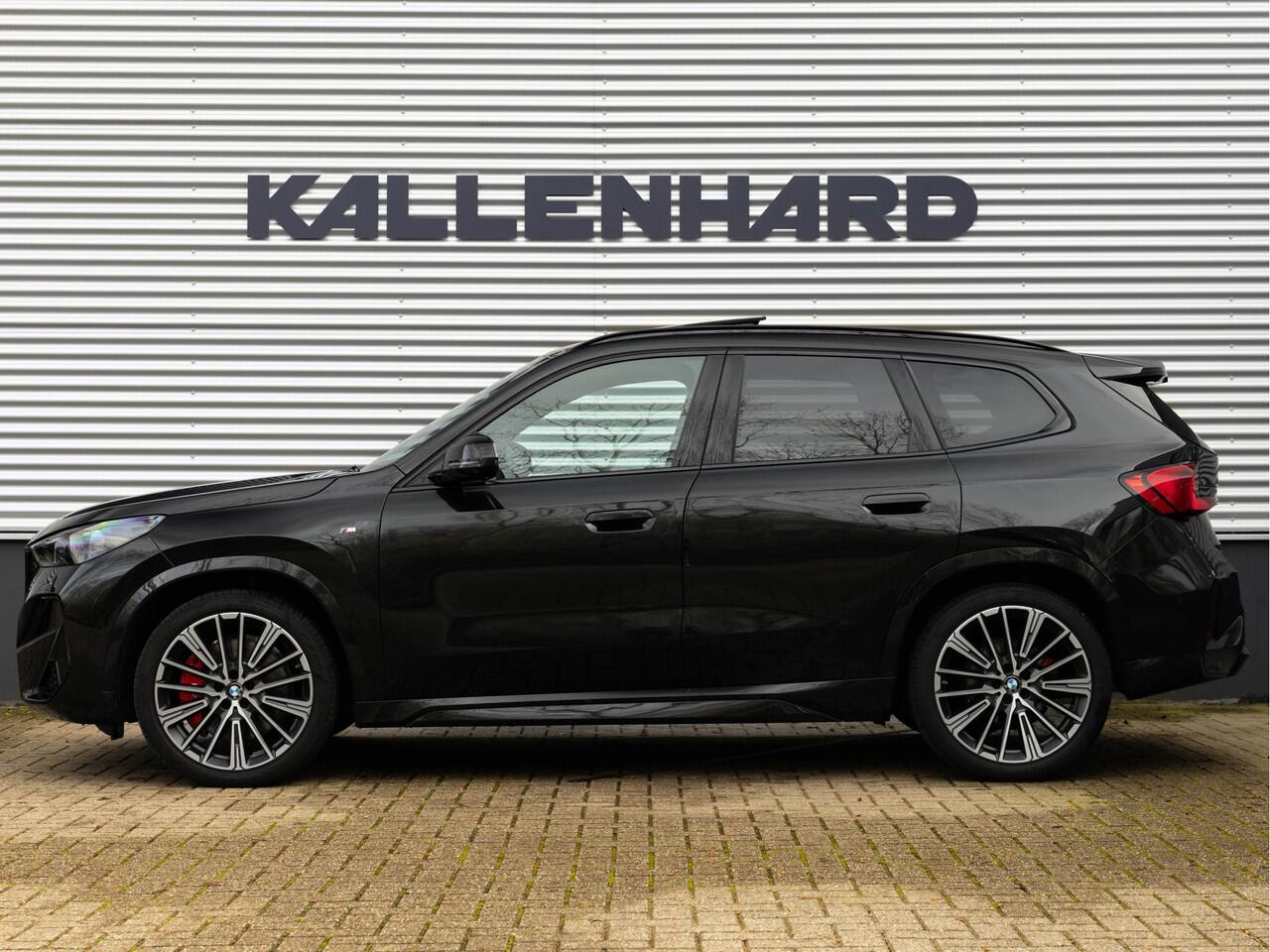 BMW X1 sDrive18i M-Sport Pro - Pano - Memoryzetel - Trekhaak - ACC - Head-Up - Harman Kardon