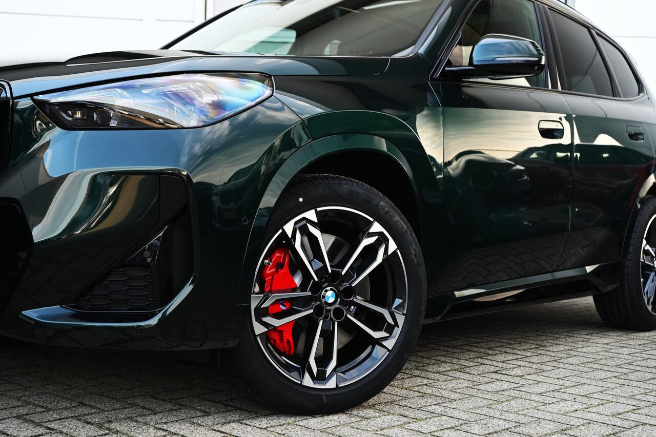 BMW X1 sDrive20i High Executive M Sport Automaat / Panoramadak / Trekhaak / Sportstoelen / M Adaptief onderstel / Comfort Access / Adaptieve LED / Parking Assistant Plus / Head-Up / Harman Kardon