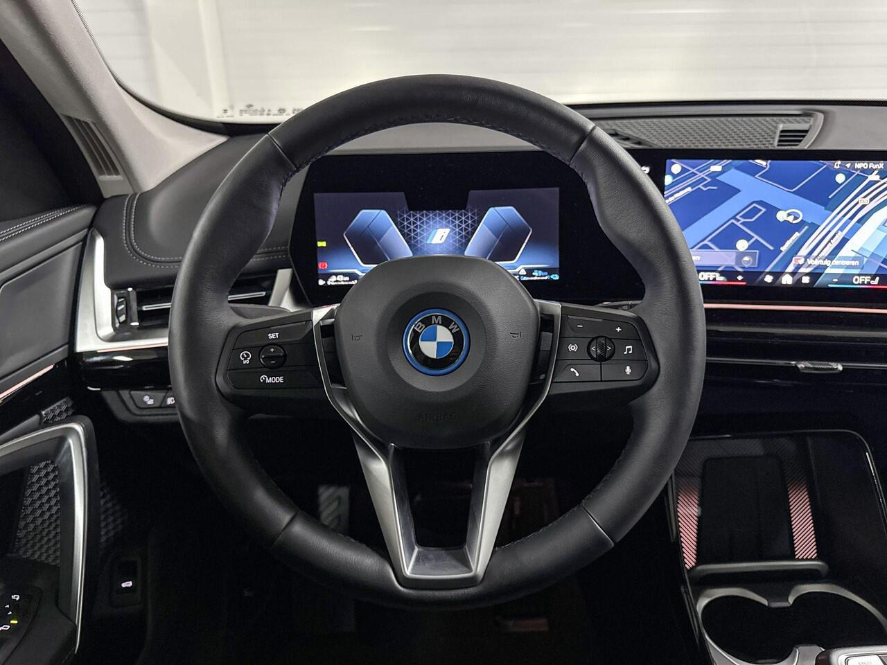 BMW X1 xDrive30e X Line | stoelverwarming | camera | Sportstoelen