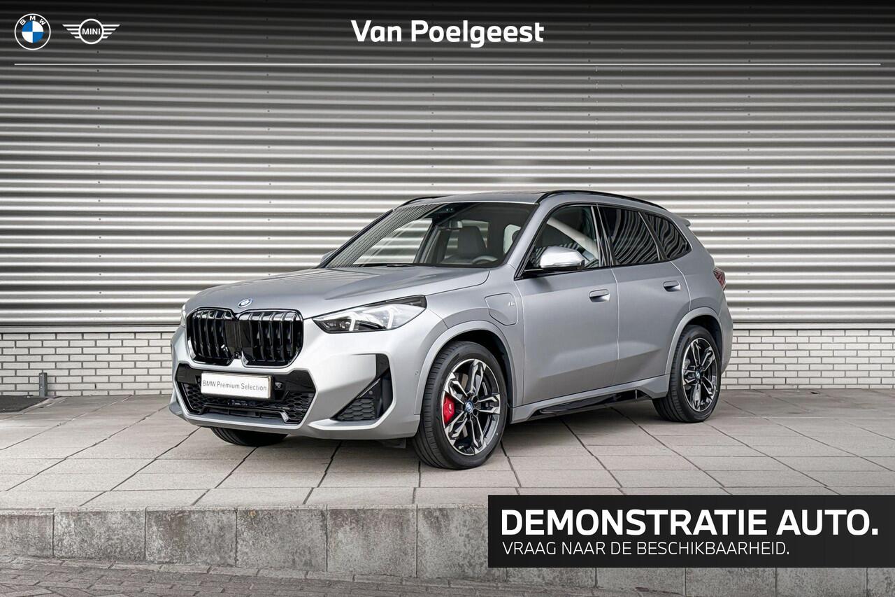 BMW X1 xDrive25e M Sportpakket Pro / Innovation Pack / Comfort Pack / Travel Pack / Panoramadak / Trekhaak