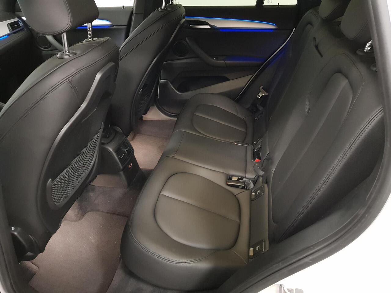 BMW X1 sDrive18i Steptronic M-Sport Executive Lederen Bekleding Navigatie Climate Control Camera Parkeer Sensoren