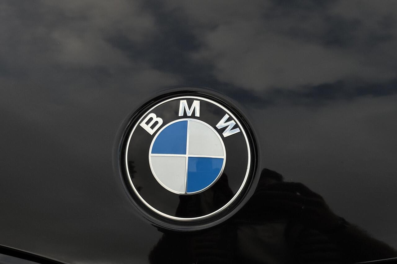 BMW X1 xDrive25e | PDC V+A | Apple Carplay | Elektrische Klep | LED | Cruise | DAB | 15x op voorraad !