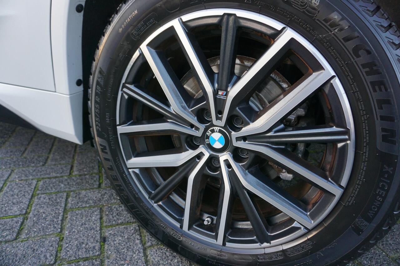 BMW X1 XDRIVE 23I 204PK M-SPORT SUPER NETTE STAAT VOLLEDIG DEALER ONDERHOUDEN ELECTR.TREKHAAK 360CAMERA ZWARTE HEMEL VOL LEDER STOELVERWARMING CRUISE CLIMA KEYLESS ELECTR.KLEP LMV FULL LED ENZ...