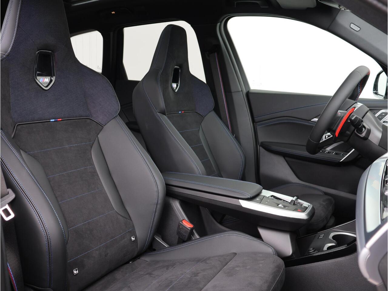 BMW X1 M35i | M Sportpakket Pro | Equipment Pack Pro | Travel Pack