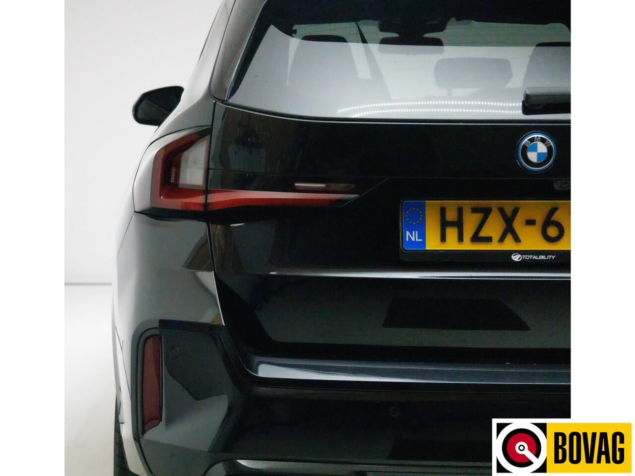 BMW X1 xDrive25e M-sport 245 PK | Stoelverwarming + massage | Stuurverwarming | Navigatie Keyless, Winterset, Elektrische achterklep, Privacy glas, App-connect, Cruise, Led