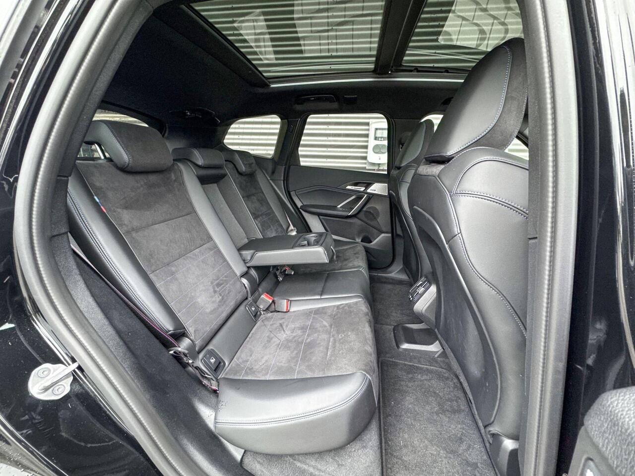 BMW X1 xDrive30e M Sportpakket Pro / Innovation Pack / Comfort Pack / Travel Pack / Trekhaak / Panoramadak / Driving Assistant Plus / Harman-Kardon