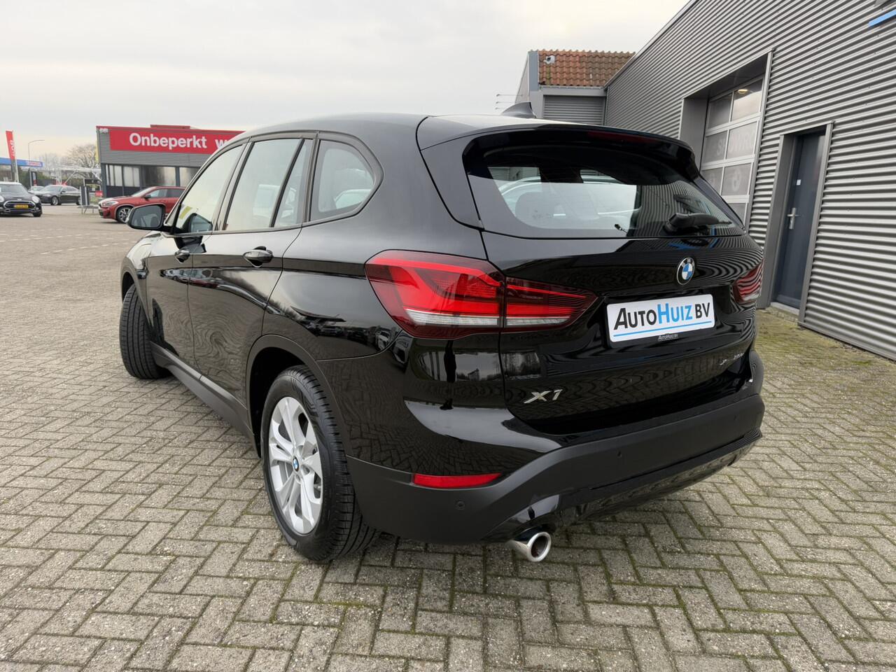BMW X1 xDrive25e Executive LED Achteruitrijcamera Stoelverwarming