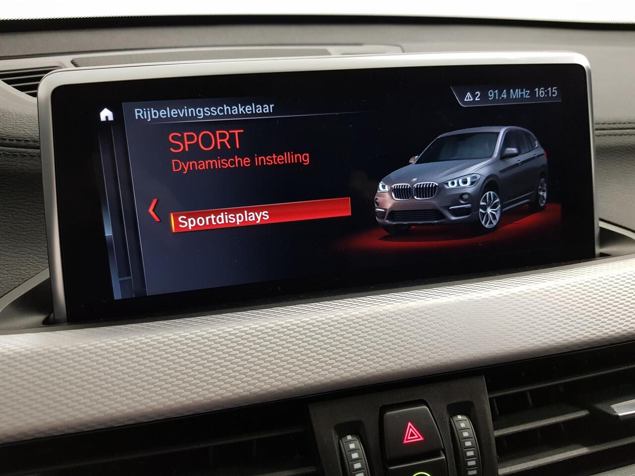 BMW X1 sDrive18i Steptronic M-Sport Executive Lederen Bekleding Navigatie Climate Control Camera Parkeer Sensoren