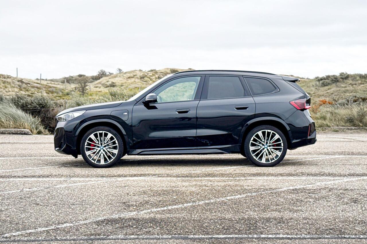 BMW X1 xDrive30e | M Sport | Glazen Panoramadak | Harman Kardon | Head-up Display |