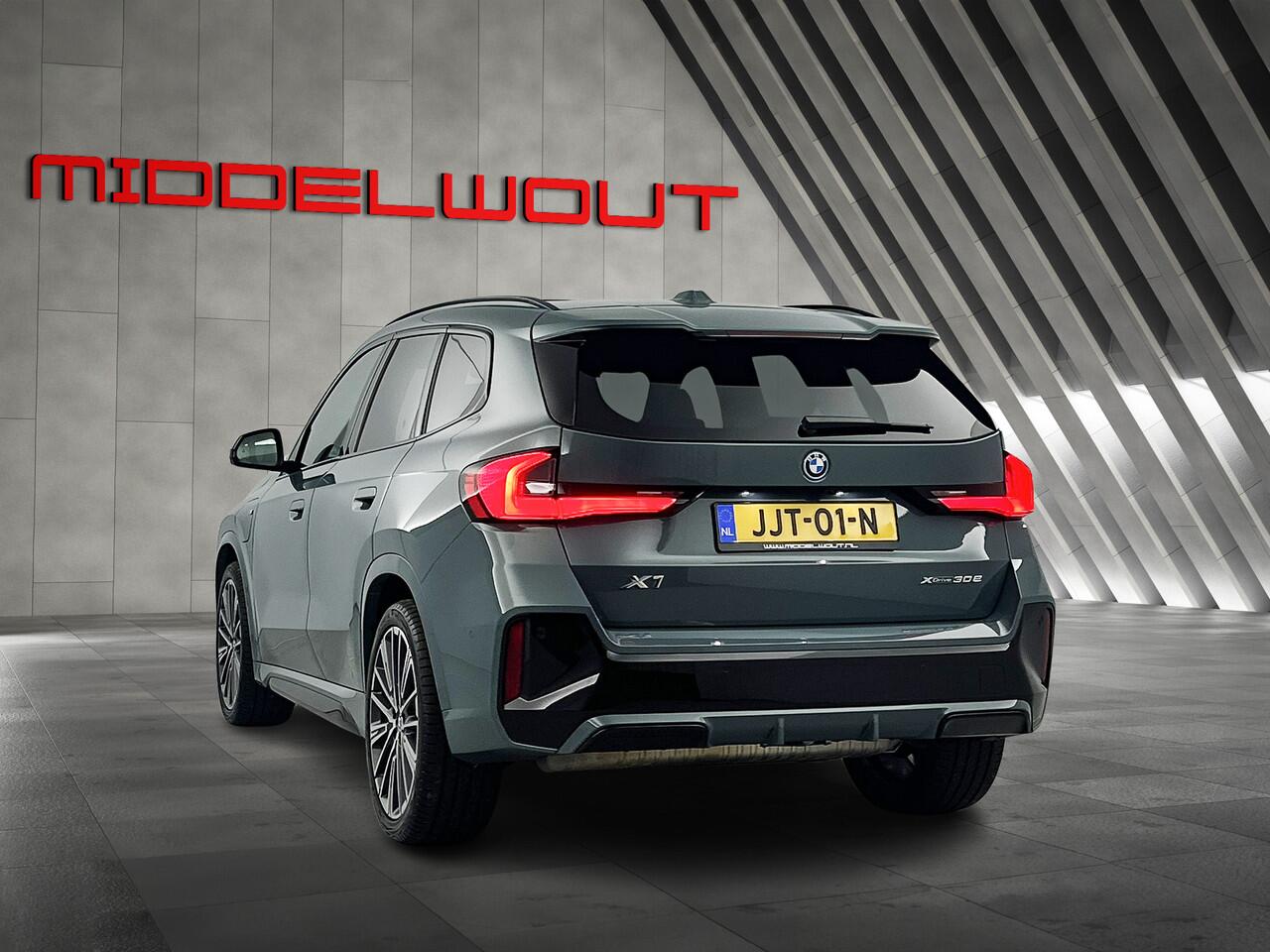 BMW X1 xDrive30e M-Sport/Pano/20"/Head-Up/BTW/Trekhaak