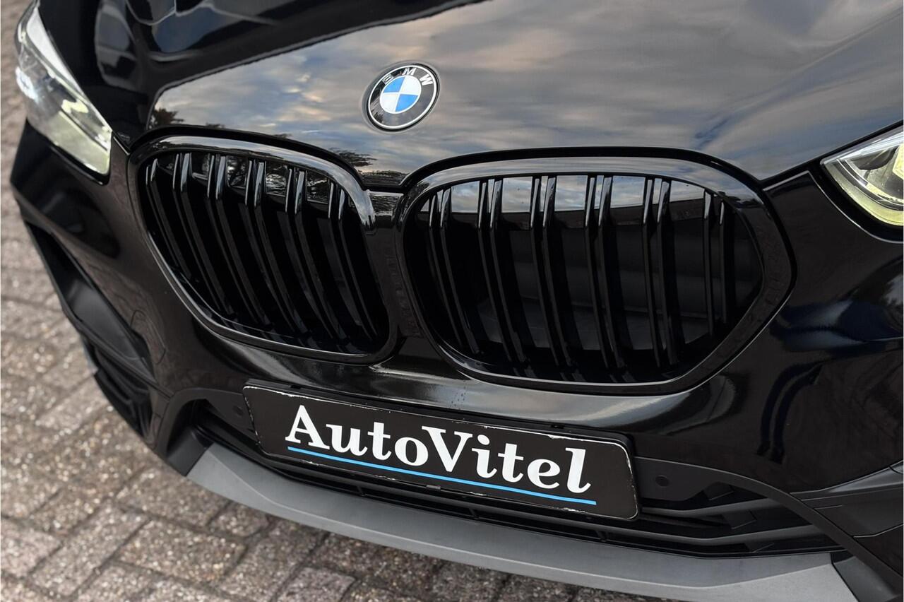 BMW X1 xDrive25e | Elektrische Klep | PDC V + A | LED | Apple Carplay | DAB | 15x op voorraad !