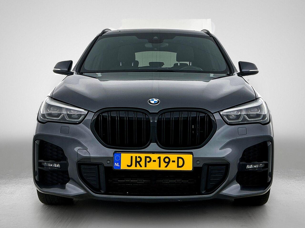 BMW X1 xDrive25e Exe.Ed. 221PK PLUG-In M Sport PANORAMADAK | AD-CRUISE | CAMERA