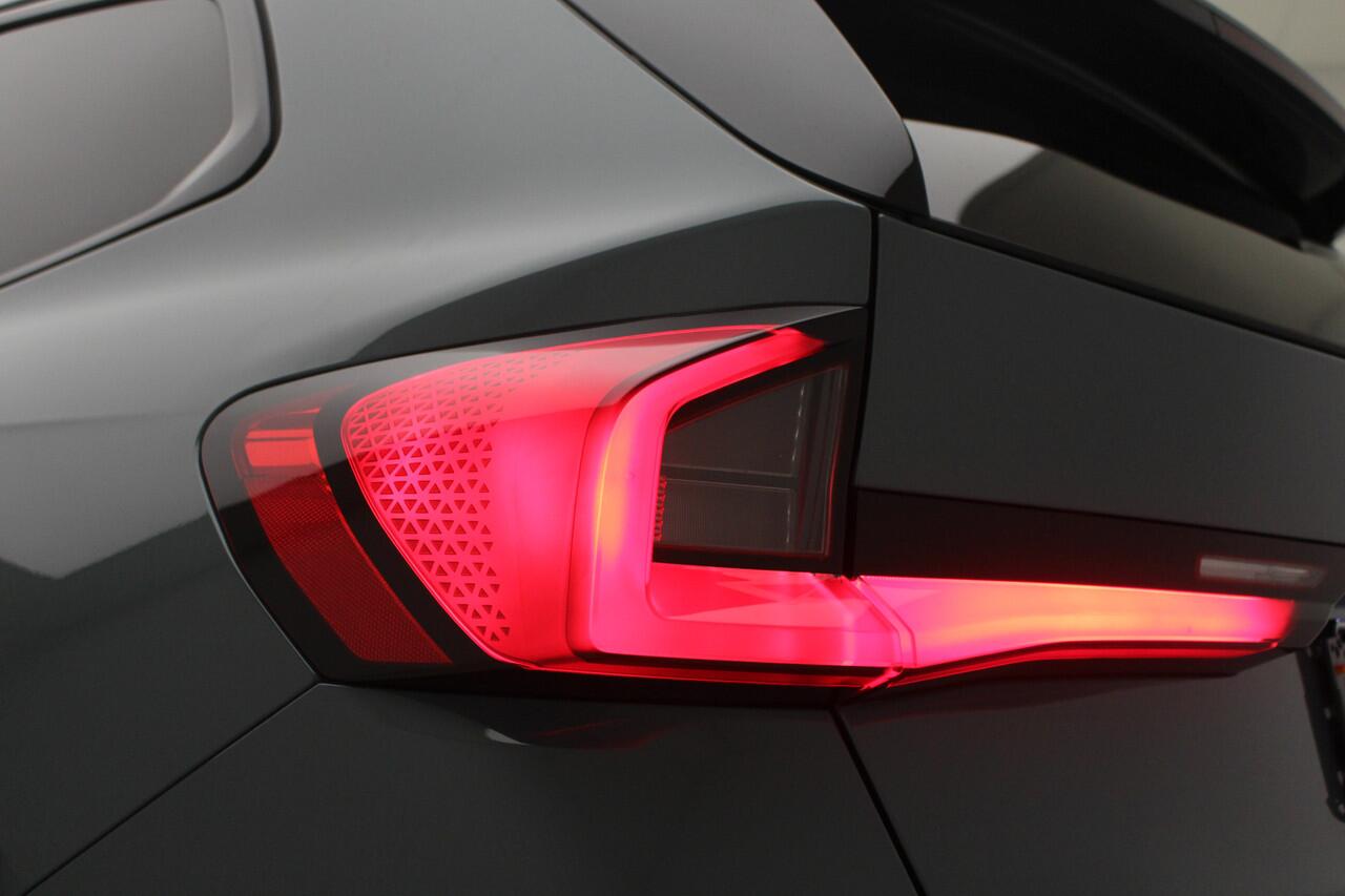 BMW X1 xDrive25e | M-Sport | Panorama | Trekhaak | Voorbereiding Driving Assistant Plus | Privacy Glass | Camera | Stoelverwarming |