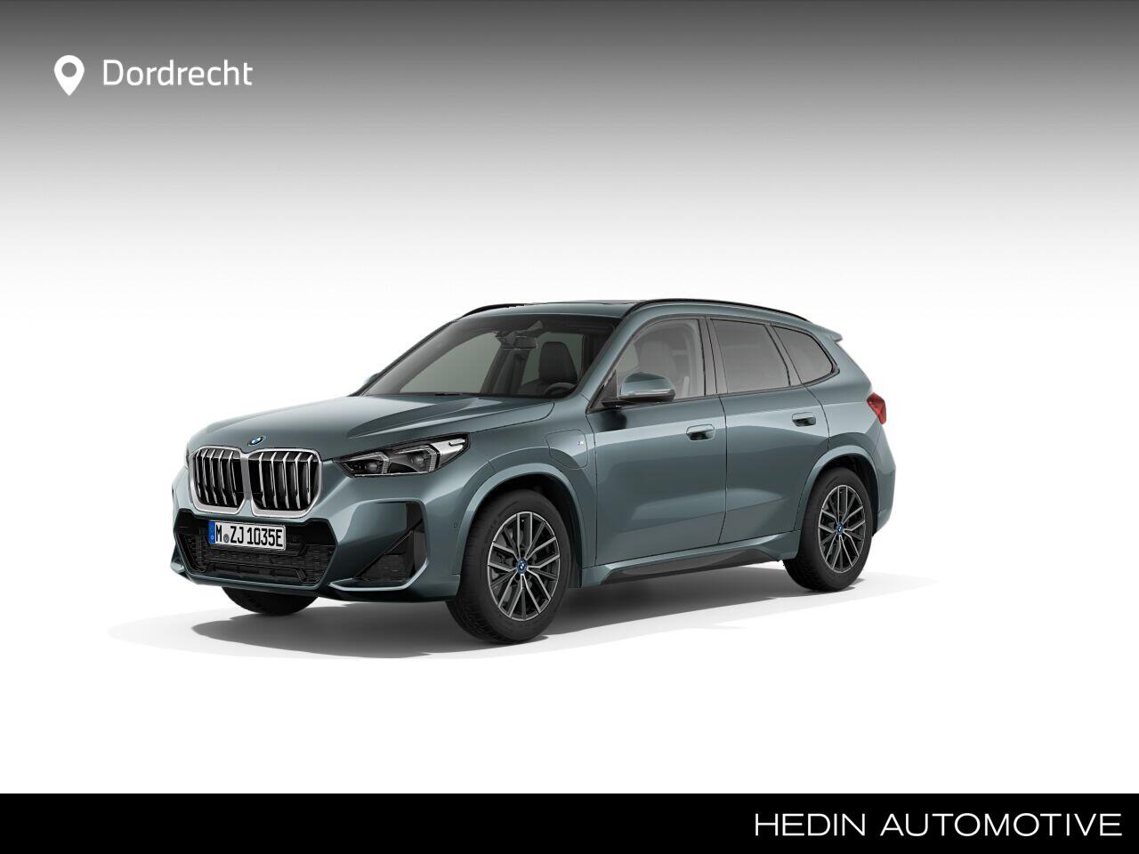 BMW X1 xDrive25e M-Sport | Panorama | Voorbereiding Driving Assistant Plus | Trekhaak | Camera