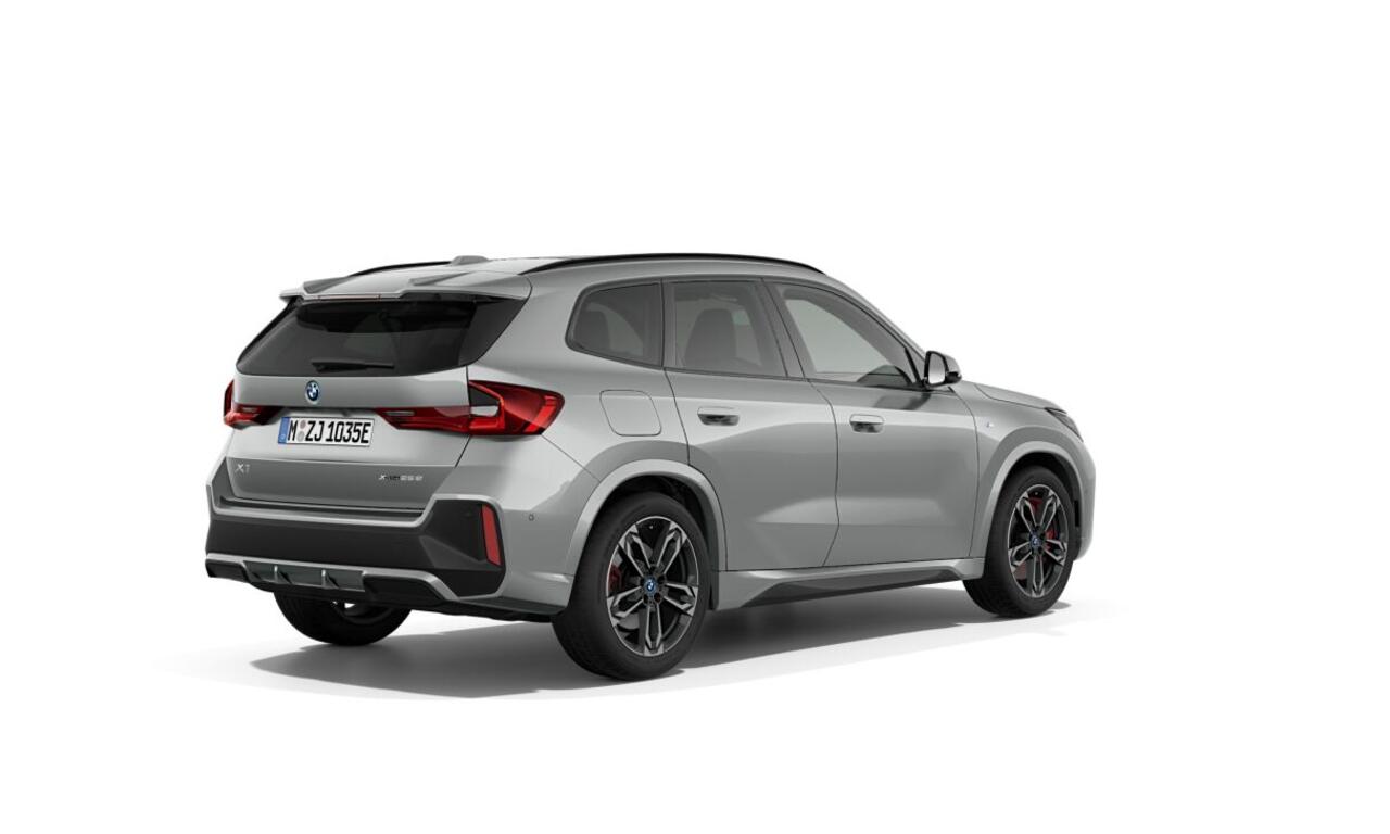 BMW X1 xDrive25e | M-Sport Pro | 19'' | Panorama. | Stoelverw. | Comf. Acc. | Adapt. LED | Getint glas
