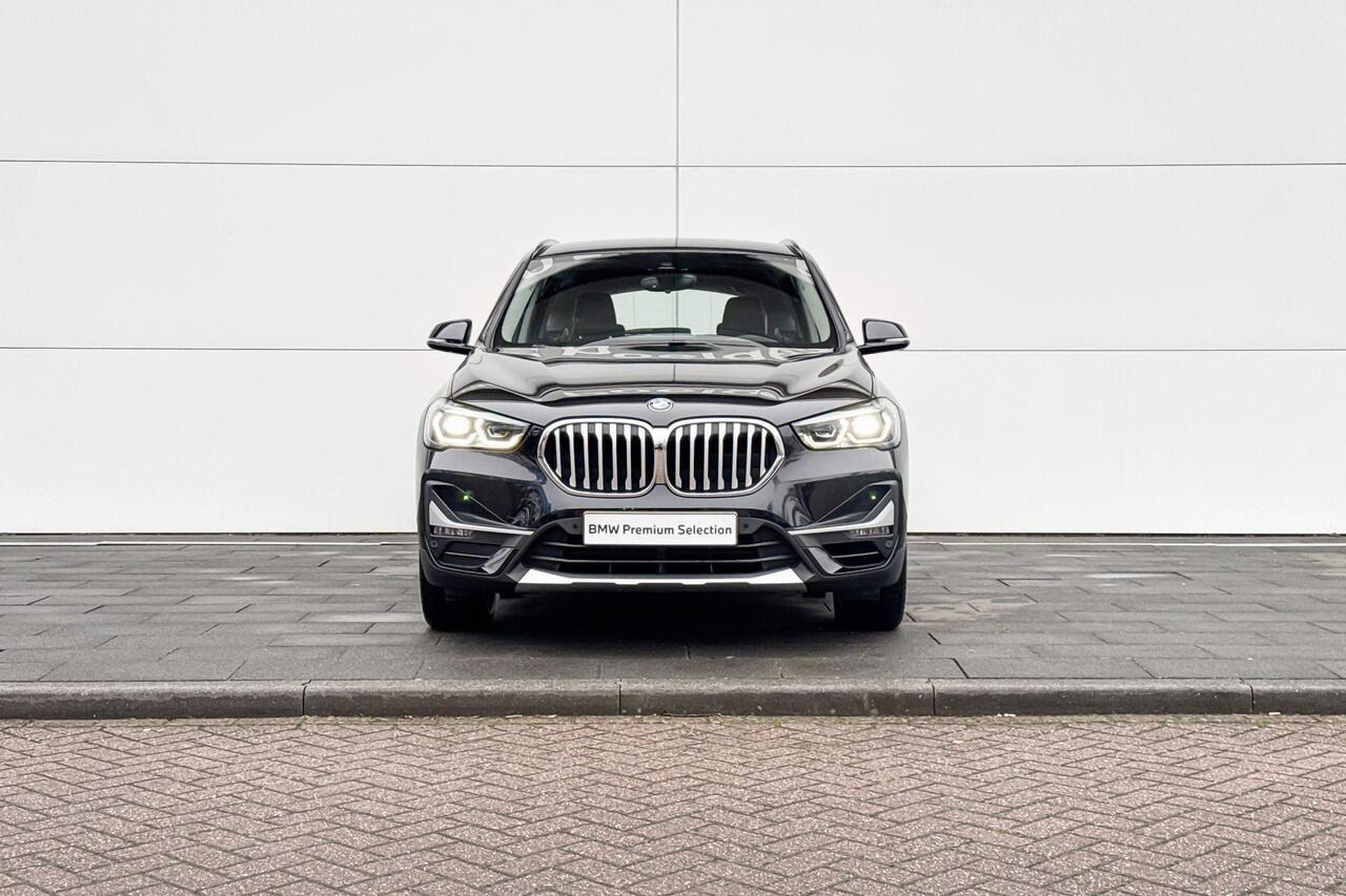 BMW X1 sDrive20i Business Edition Plus xL:ine | High Executve | Trekhaak