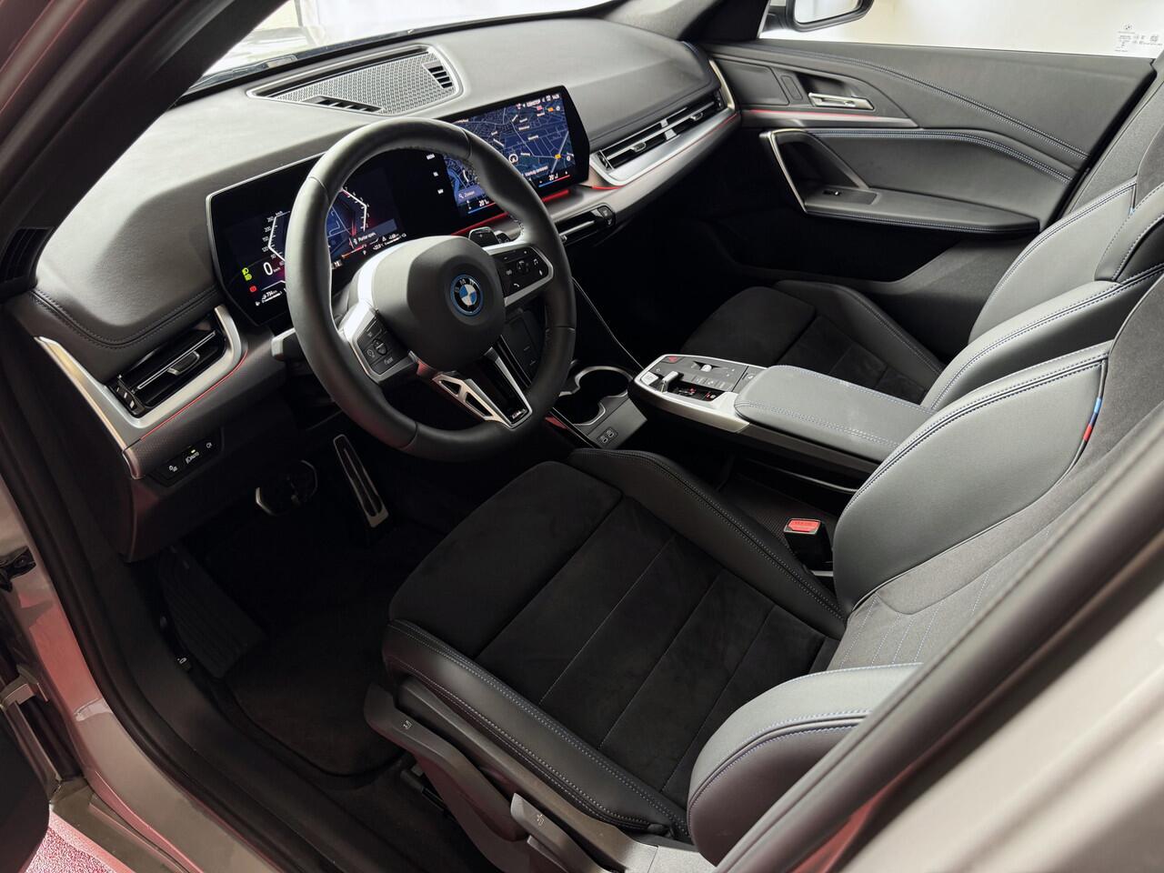 BMW X1 XDRIVE 25E M-SPORT LED ELEK.KLEP NAVI STOELVERW M-SHADOW LINE CARPLAY/ANDROID ZWARTE.HEMEL PHEV PLUG IN HYBRID AWD 4X4 4WD