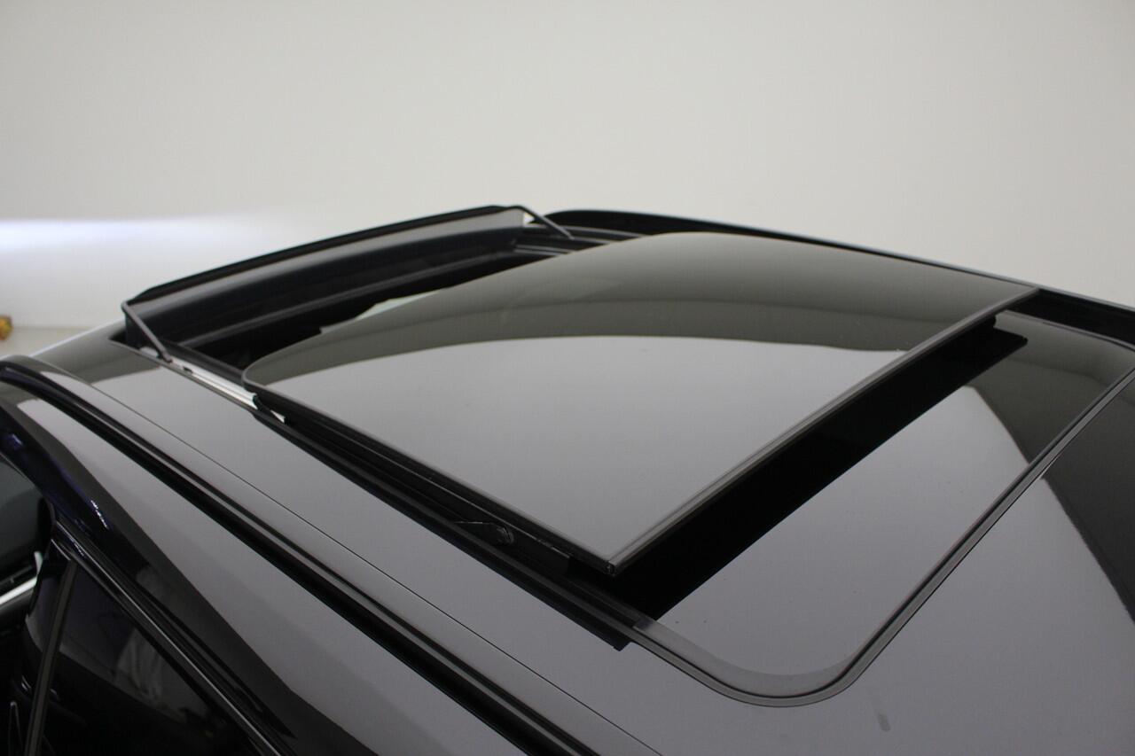 BMW X1 xDrive25e | M-Sport | Panorama | Trekhaak | Voorbereiding Driving Assistant Plus |