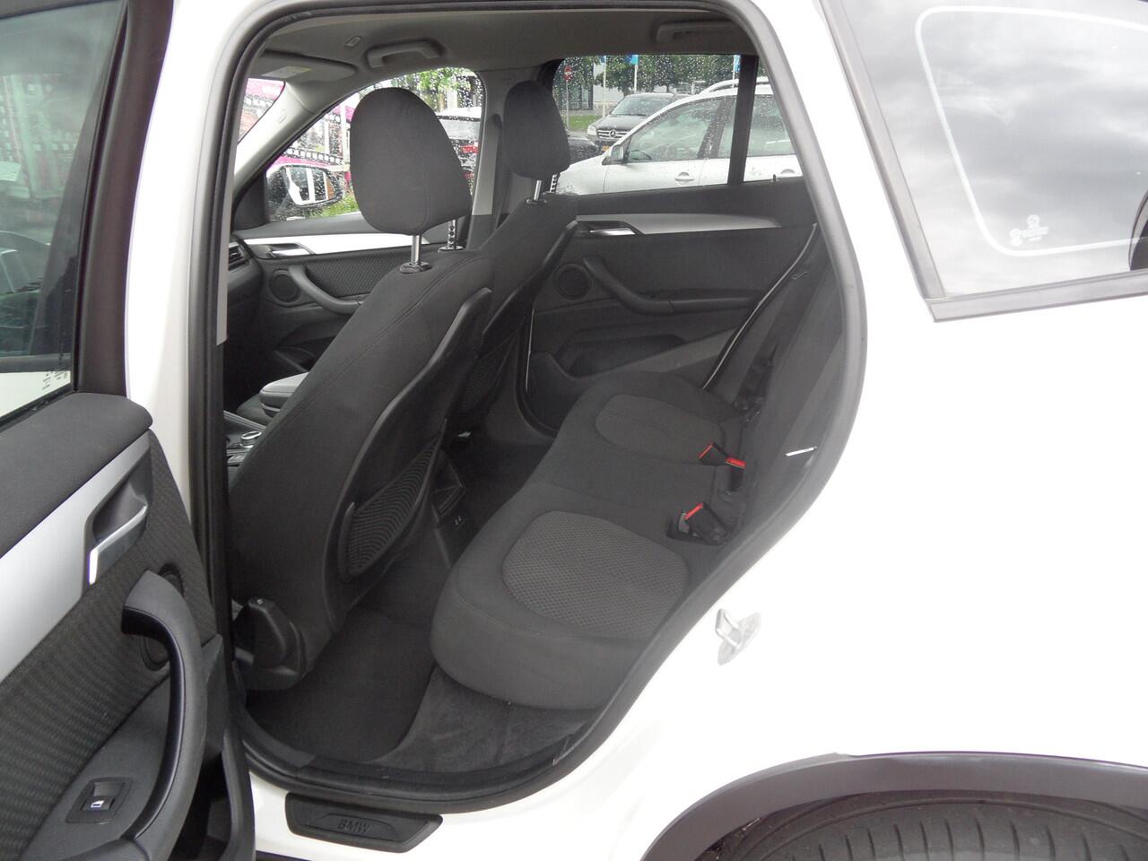 BMW X1 sDrive18i Executive Automaat