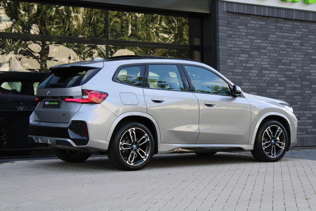 BMW X1 xDrive30e | PANO | M-SPORT | 360 | HUD | KEYLESS | STUURW.VERWARMD | LED |