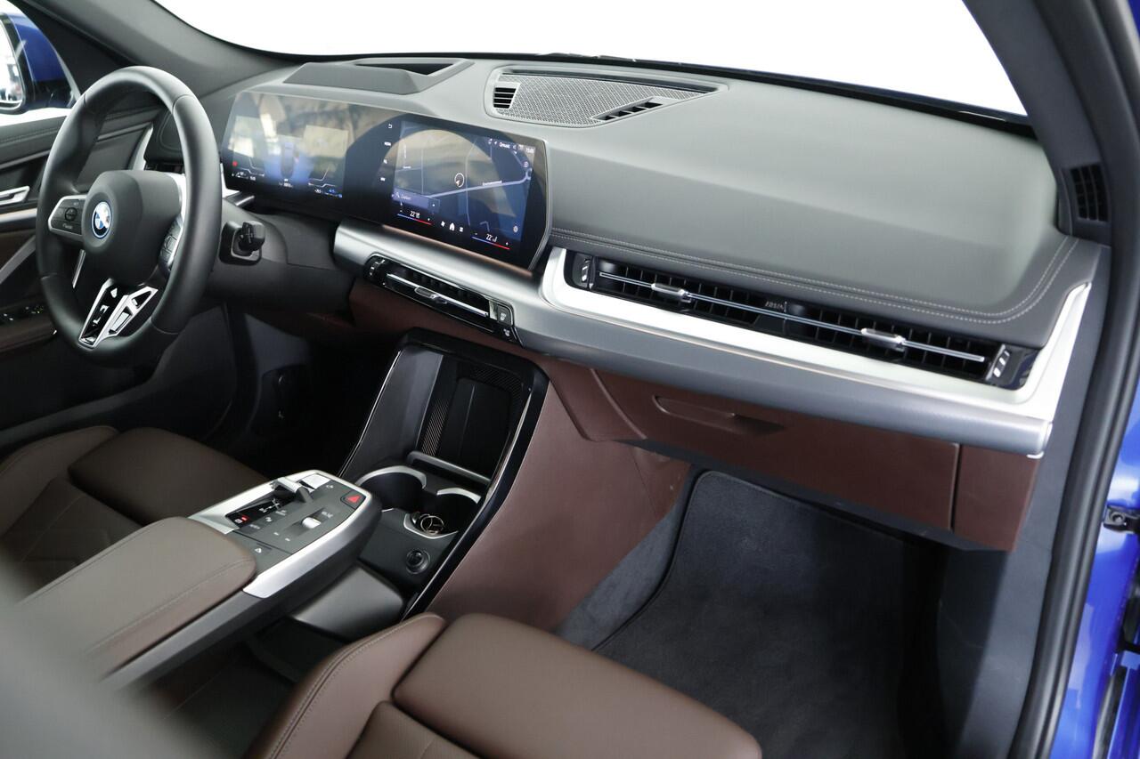 BMW X1 xDrive30e M-Sport / Pano / Leder / HUD / Trekhaak / CarPlay