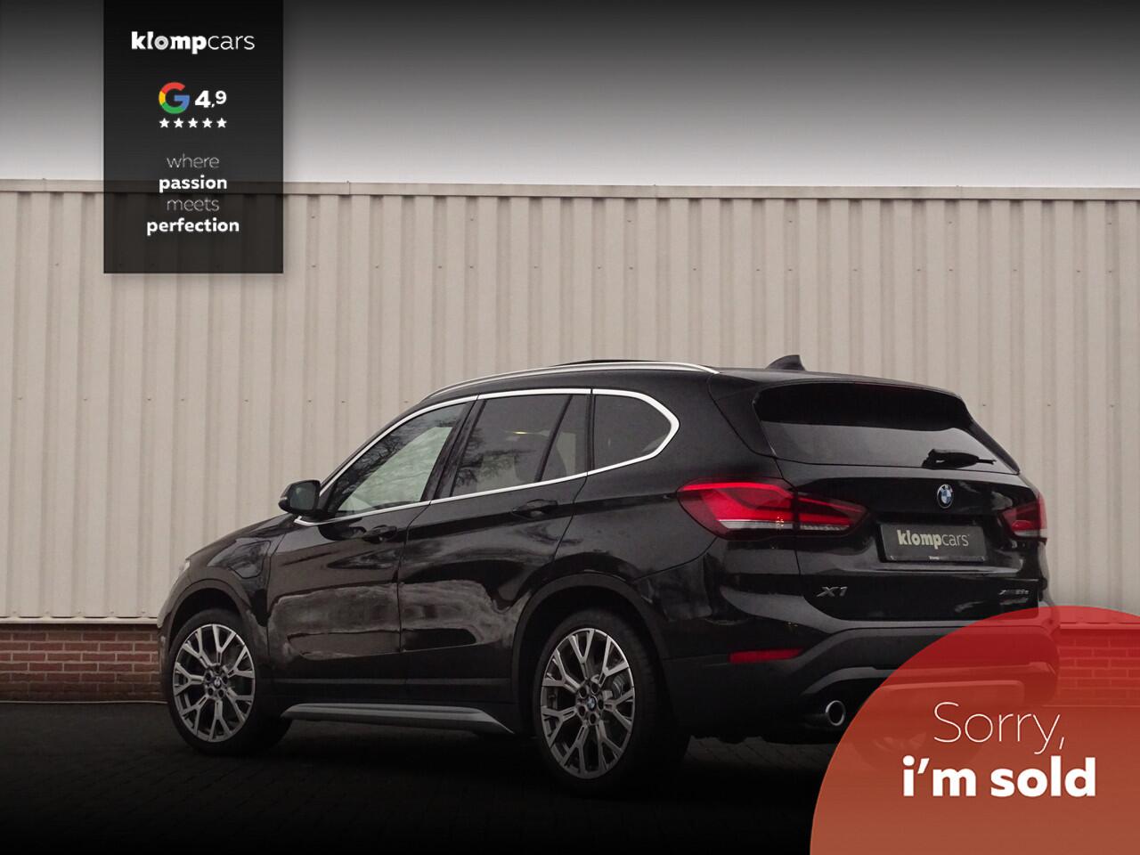 BMW X1 xDrive25e X-Line | Nav-Prof | HUD | Schuifdak | Leer | 19 inch | Trekhaak!