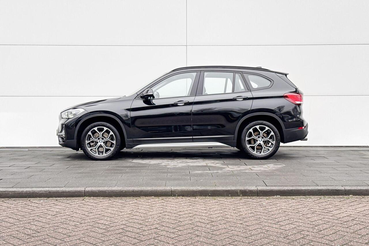 BMW X1 sDrive20i Business Edition Plus xL:ine | High Executve | Trekhaak