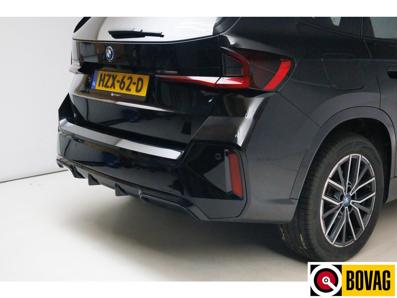 BMW X1 xDrive25e M-sport 245 PK | Stoelverwarming + massage | Stuurverwarming | Navigatie Keyless, Winterset, Elektrische achterklep, Privacy glas, App-connect, Cruise, Led