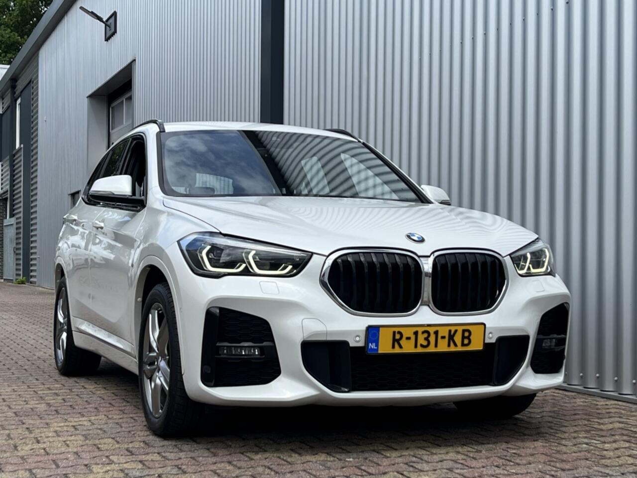 BMW X1 sDrive18i High Executive | M-Sport Pakket