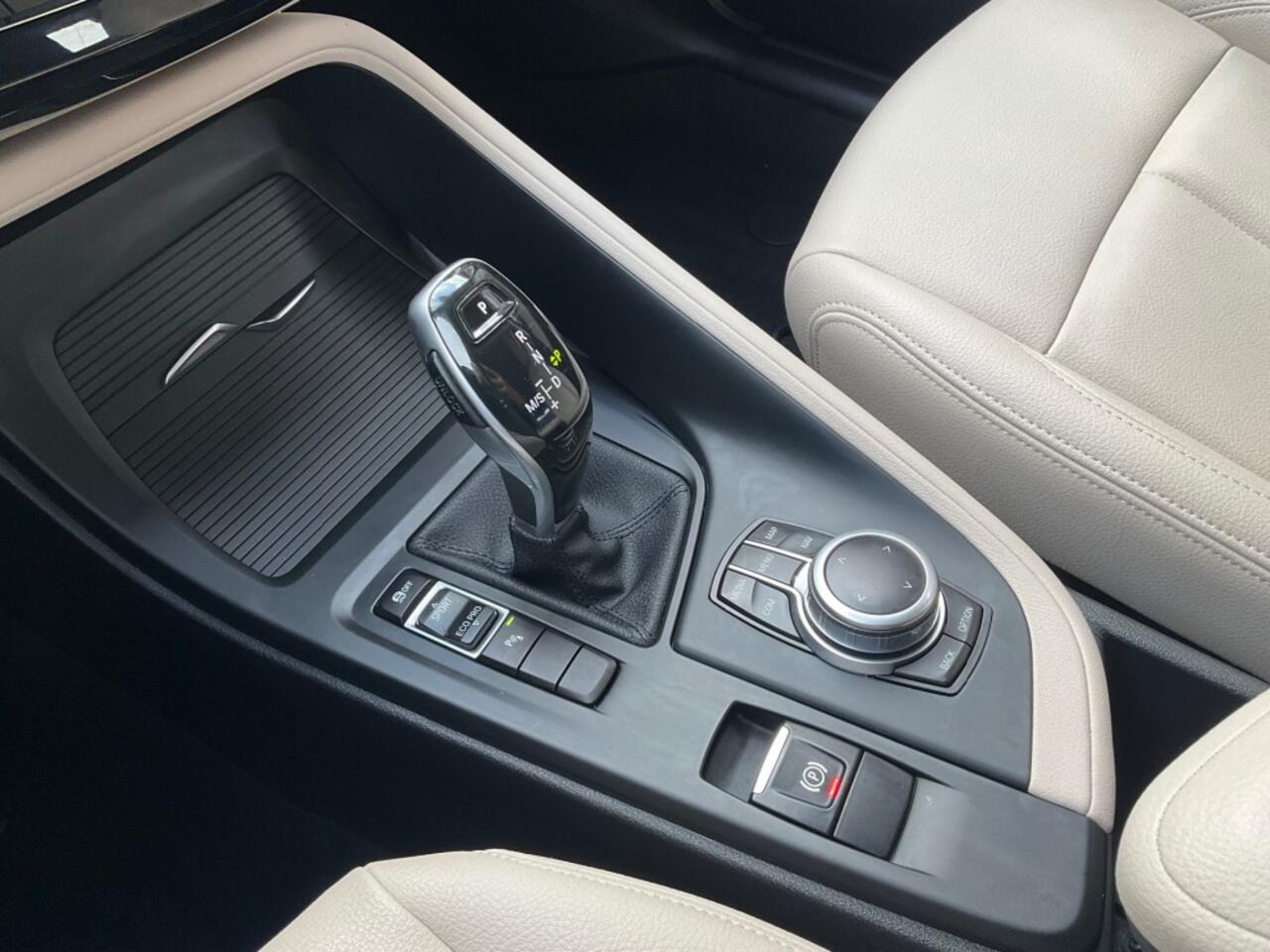 BMW X1 S-DRIVE 1.8 AUT. LEER NAVIGATIE PDC LMV 140PK