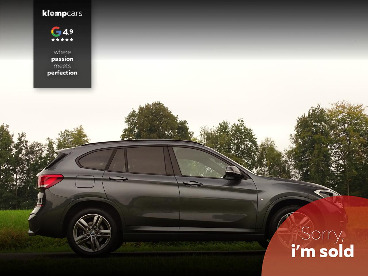 BMW X1 xDrive20i M-Sport | Trekhk | Nav | 18" | Stoelverw | Camera | All Black!