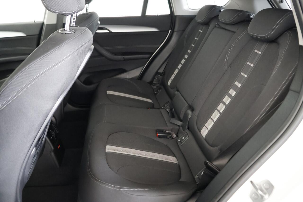 BMW X1 xDrive25e / LED / Navi / DAB / Camera / Bluetooth