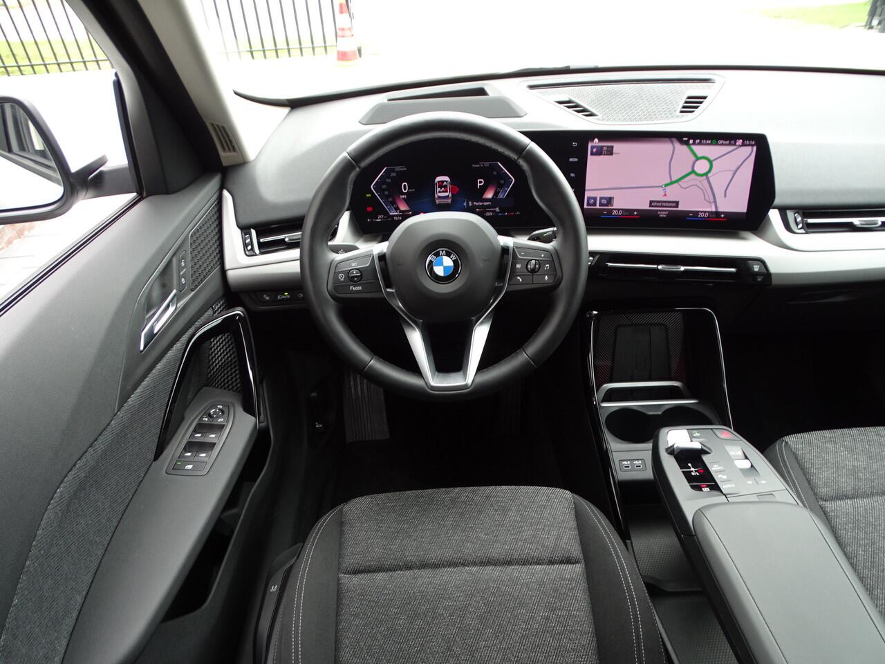 BMW X1 xDrive23i Head-Up-Live Cockpit Pro-Parkeerhulp Plus-Pro pakket-Ada Ledkoplamp-18''LM Velgen