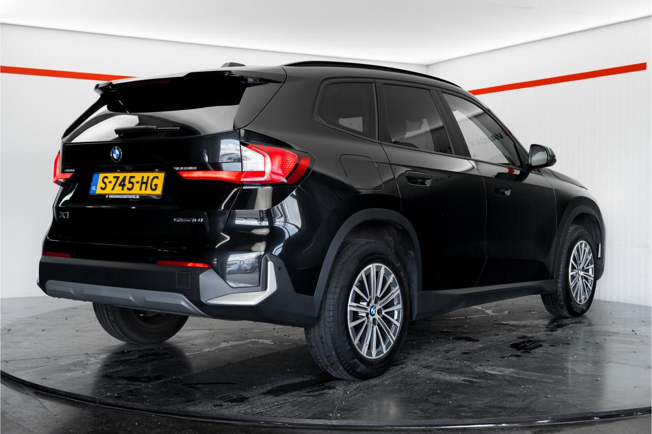 BMW X1 sDrive18i Nw model Leder Camera Sfeerverlichting