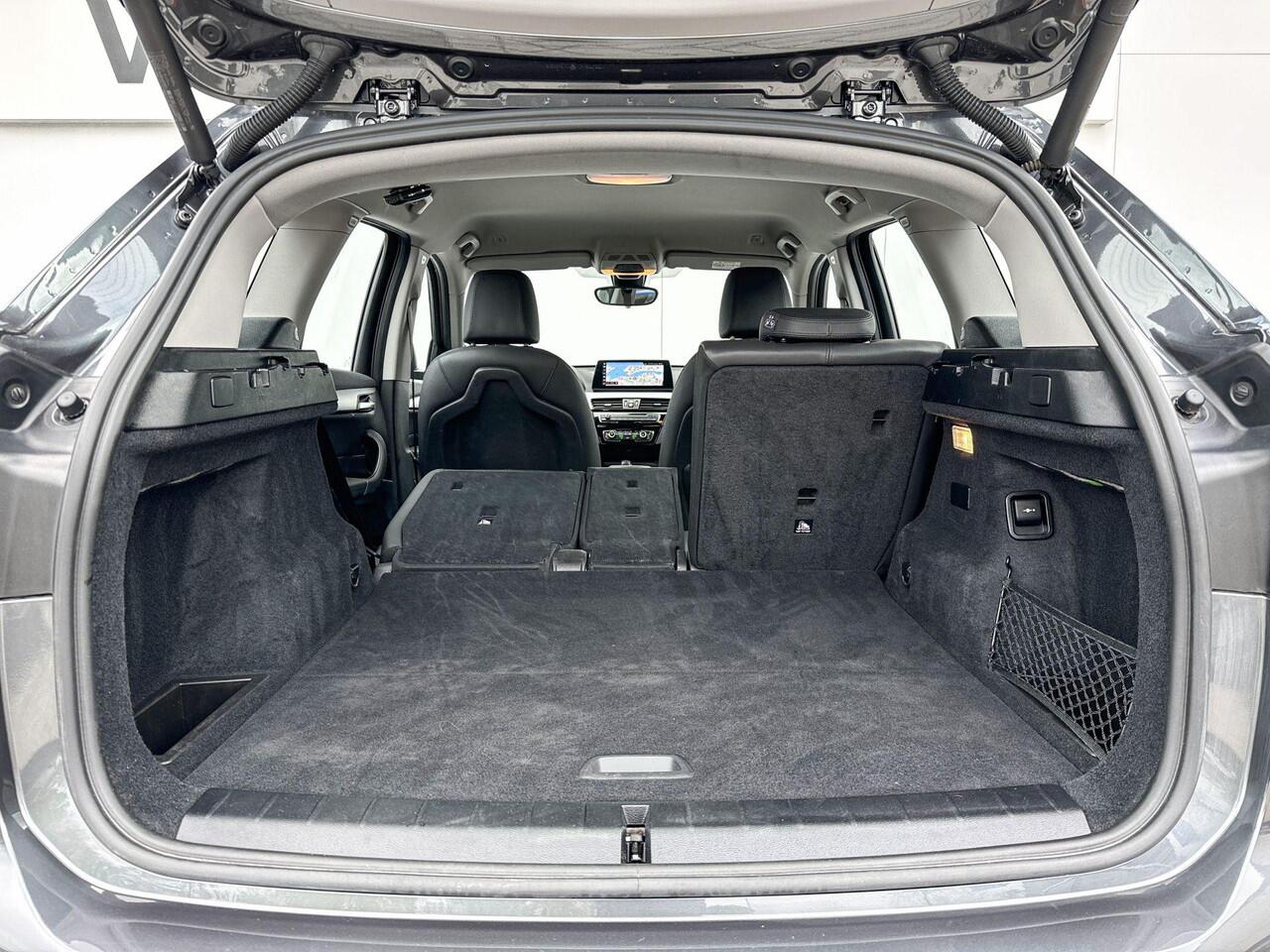 BMW X1 xDrive25e Head Up | Leder | Navigatie Plus | Selections