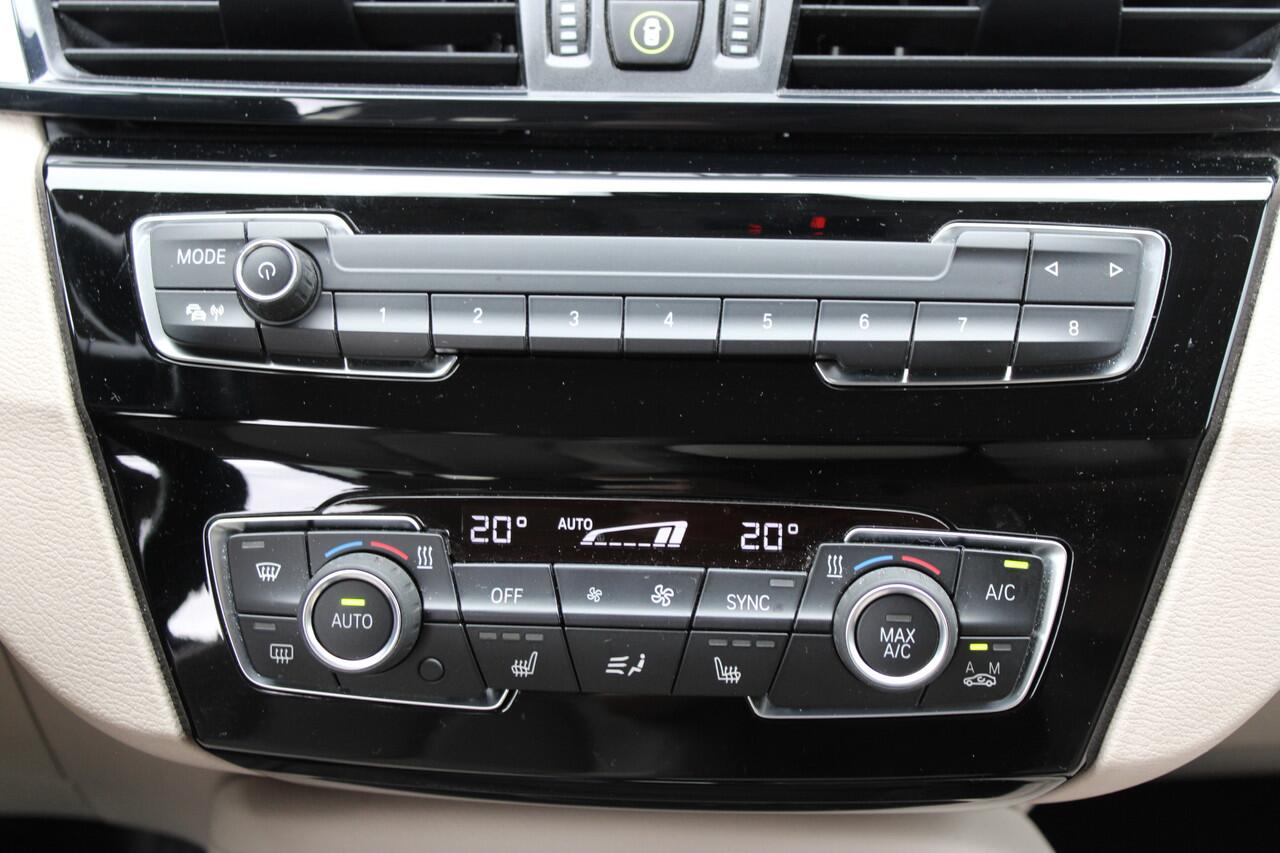 BMW X1 sDrive20i 192PK Executive Adaptive-Cruise Leer Full-Led Camera Navigatie Head-Up