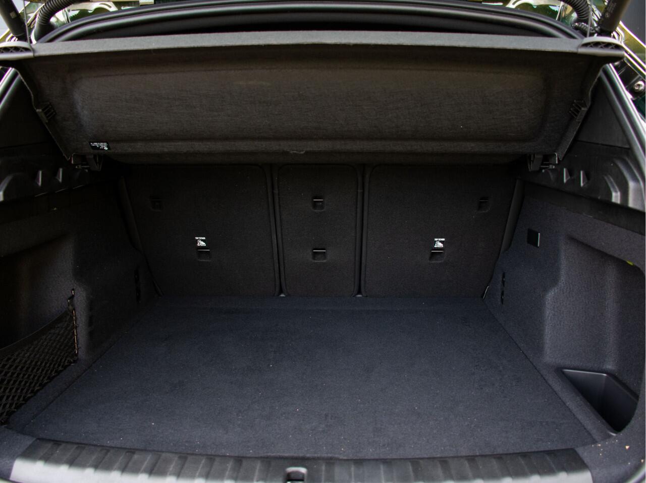 BMW X1 xDrive25e High Executive Trekhaak l Adapt. Cruise l Adapt. LED l Head-Up l Stoelverwarming l Head-Up l Elek. Stoelen l Verwarmd stuurwiel l 360 Camera