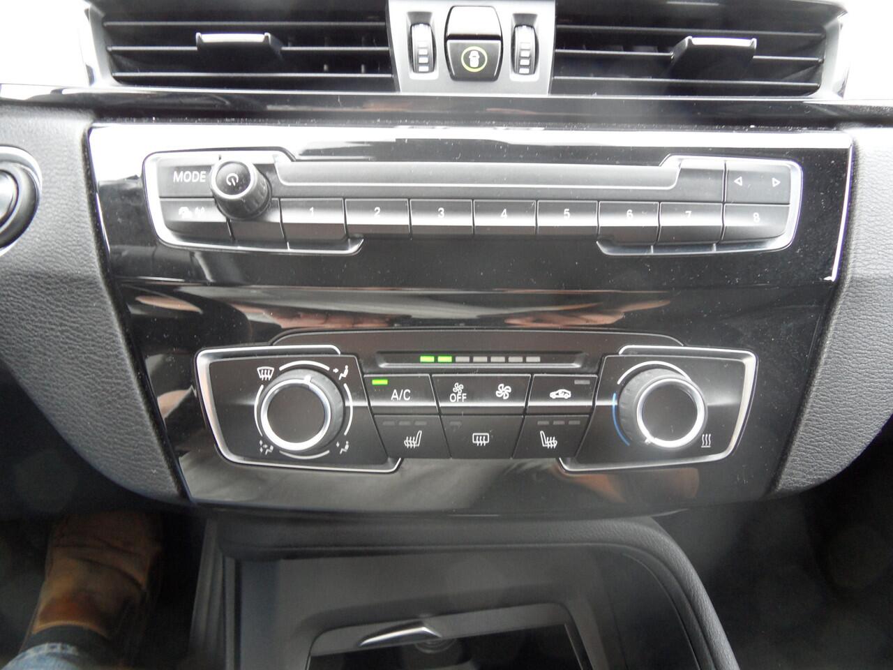 BMW X1 sDrive18i Executive Automaat