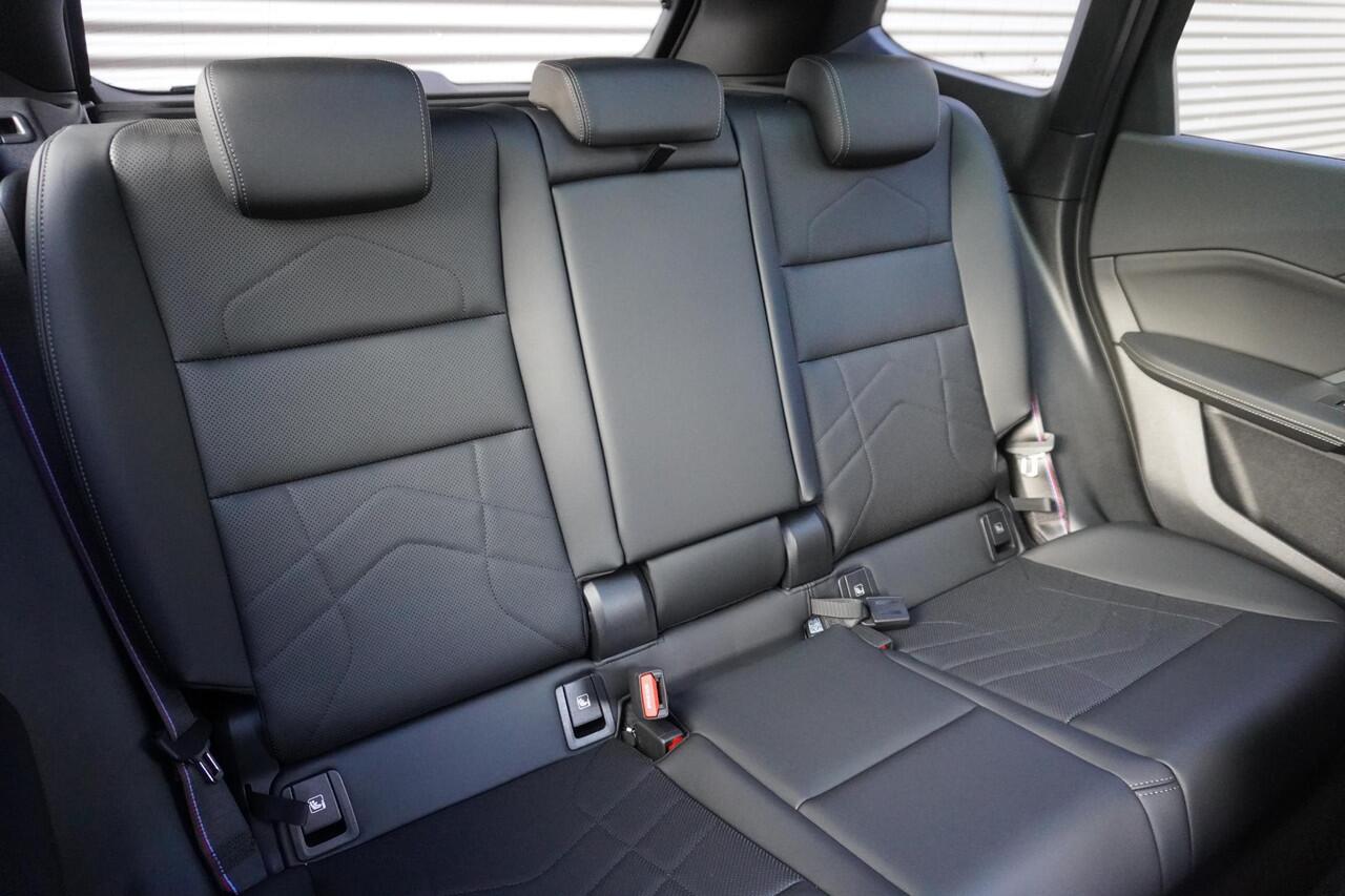 BMW X1 xDrive25e M Sportpakket Pro | Comfort Pack | Trekhaak met elektrisch wegklapbare kogel | Glazen panoramadak | Harman-Kardon sound system | Elektrisch verstelbare stoelen