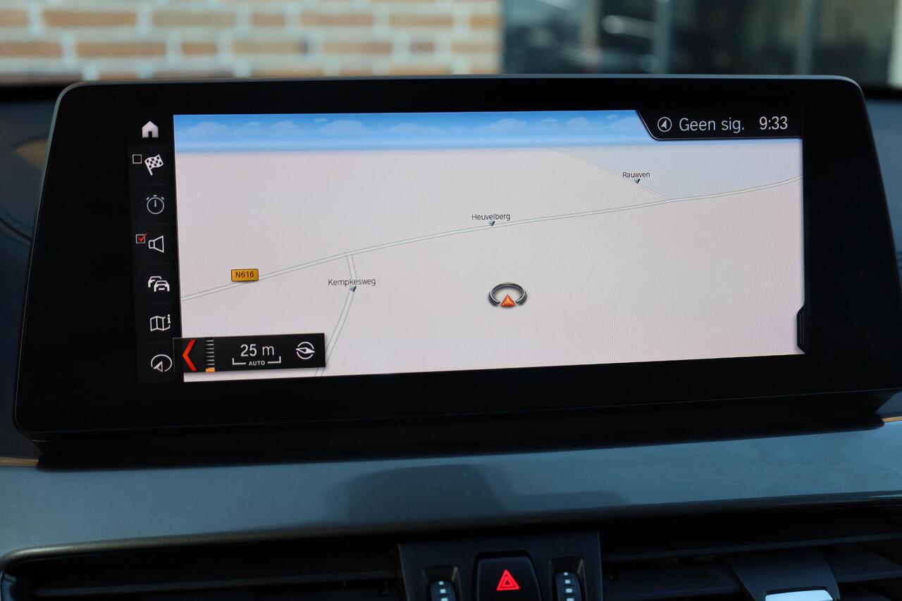 BMW X1 xDrive25e PHEV High Executive Edition LEER TREKHAAK-AFN HUD CAMERA CRUISE DAB NAVI STOELVERWARMING 2XPDC CLIMA ELEC-KOFFERBAK 18"LMV