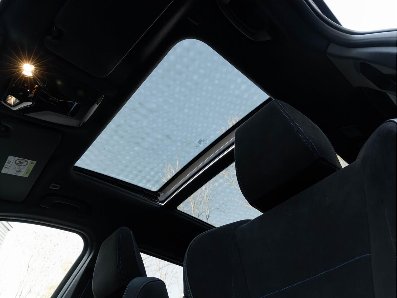 BMW X1 sDrive18i M-Sport Pro - Pano - Driving Ass Plus - Trekhaak - Harman Kardon