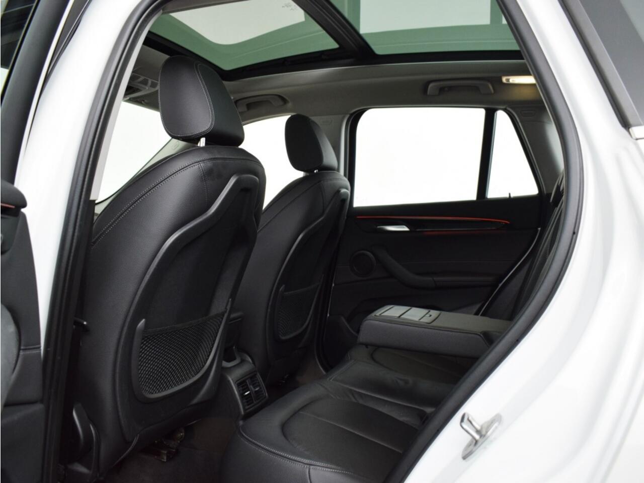 BMW X1 sDrive20i High Executive | 1e Eigenaar o Dealeronderhouden