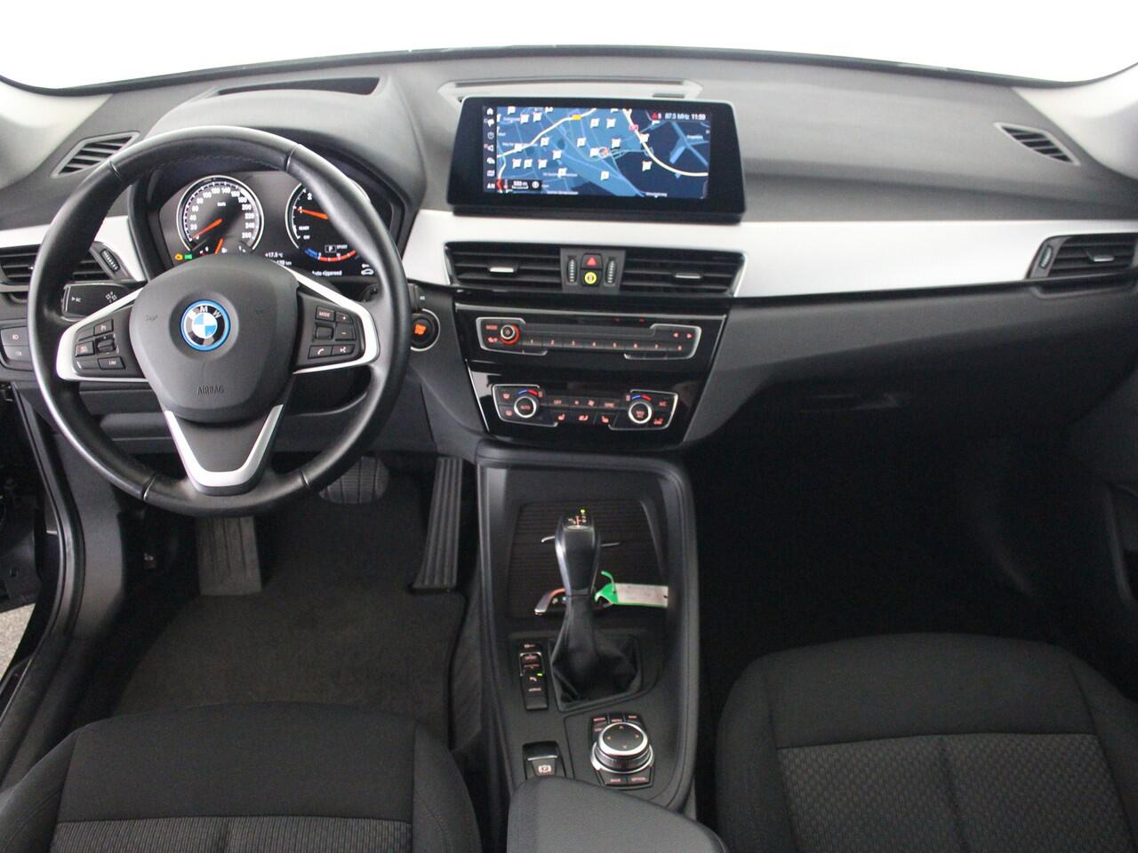 BMW X1 xDrive25e | Cruise | Camera | Navi |* 27 t/m 31 dec eindejaarsshow!!