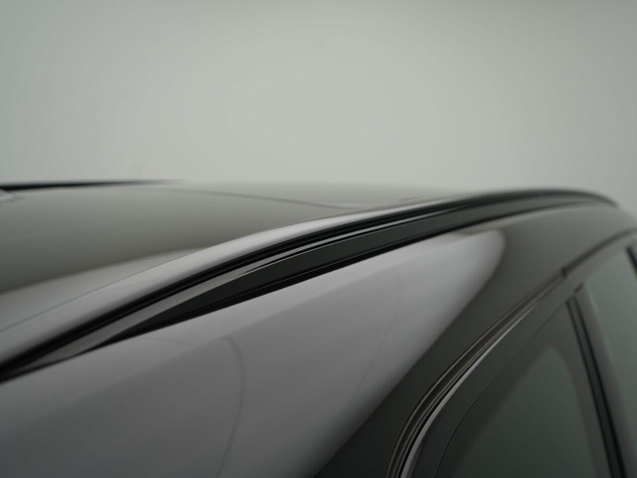 BMW X1 sDrive18i M-Sport - RIJKLAARPRIJS - Automaat - Rondomzichtcamera - Head-Up Display - Elektrisch Glazen dak - Apple Carplay - Android Auto - Harman Kardon Audio