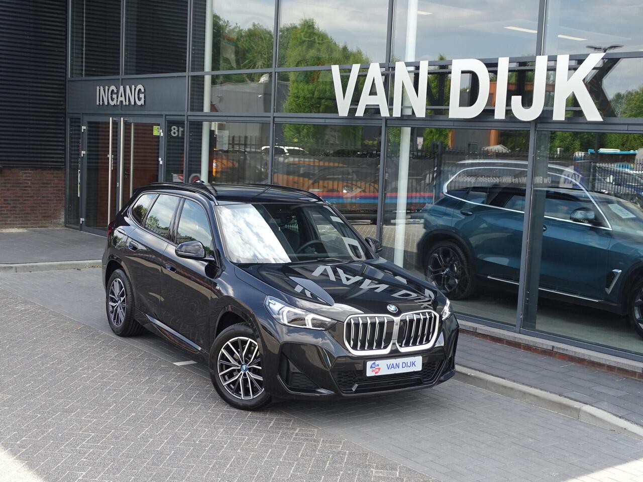 BMW X1 sDrive20i M sportpakket Elek-trekhaak Drive plus Elek.Sportstoel Ada-Led Ada M-Onderstel Harman Kardon 18''LM Velgen
