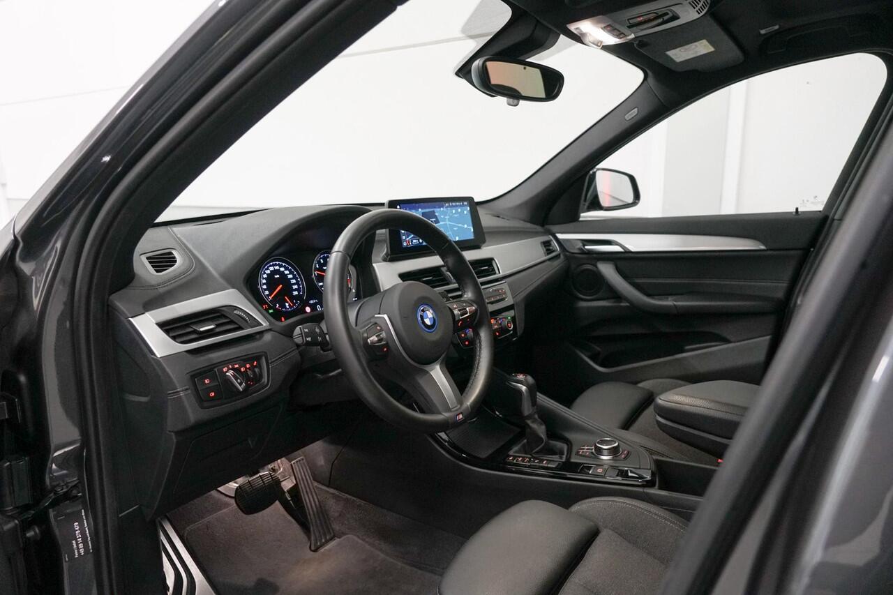 BMW X1 xDrive25e M-Sport | Panoramadak | Head Up | Hifi